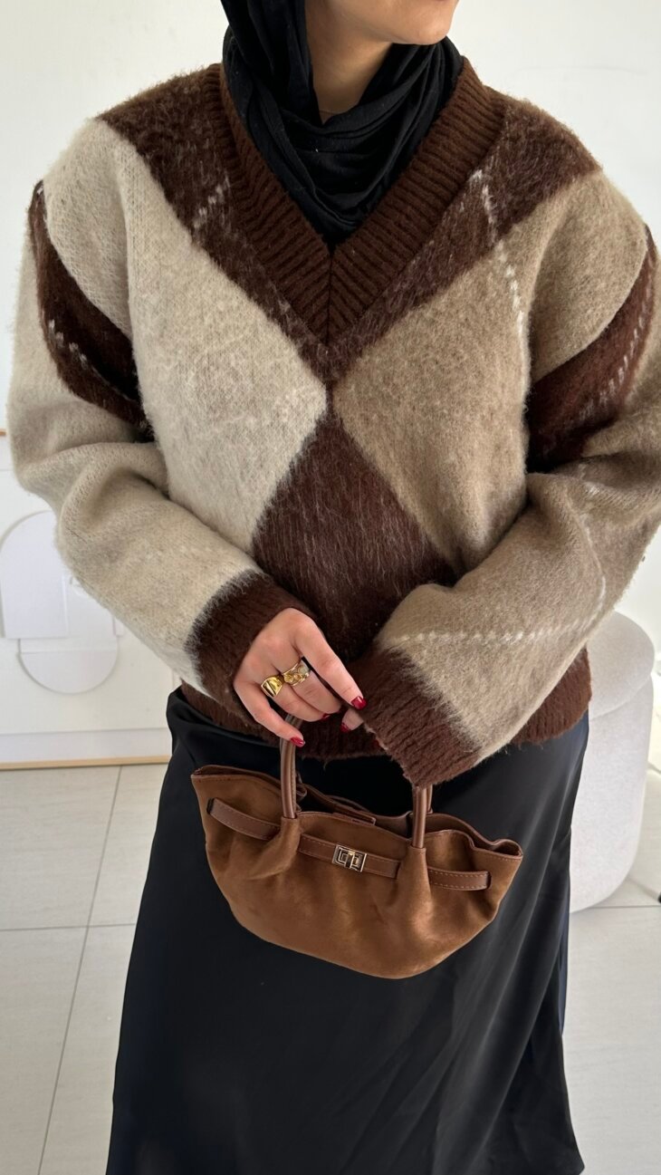 Dapper Sweeter DP PREMIUM BROWN SWEATER β Dapper