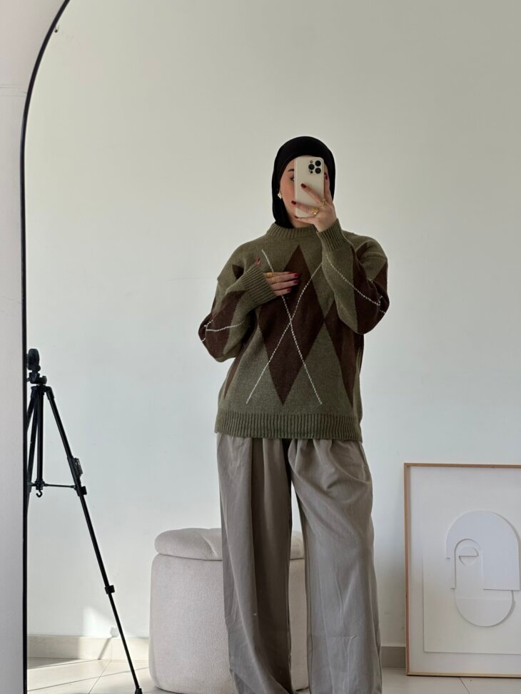Dapper Sweeter DP green sweater β Dapper