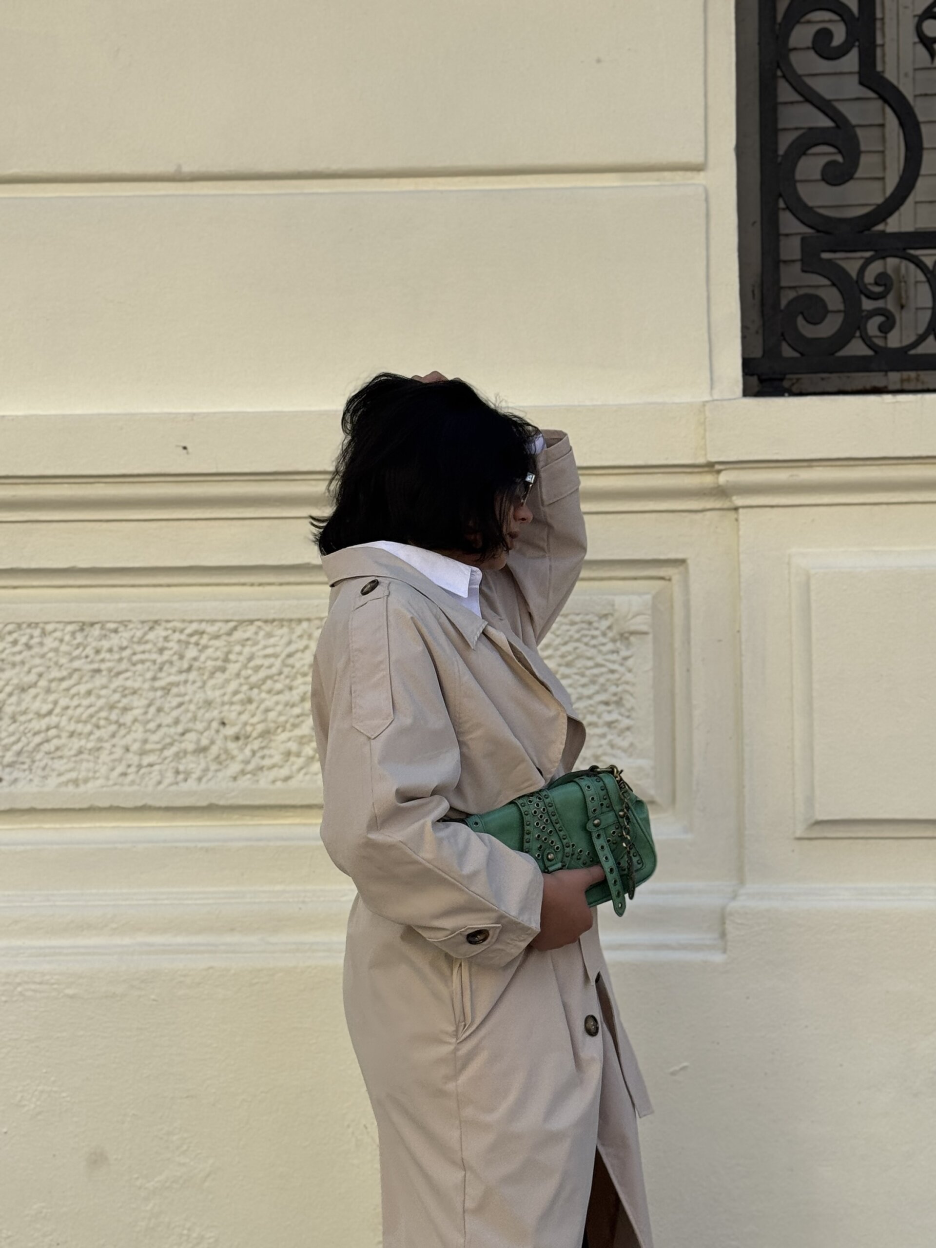 Light beige DP trench coat - Image 5